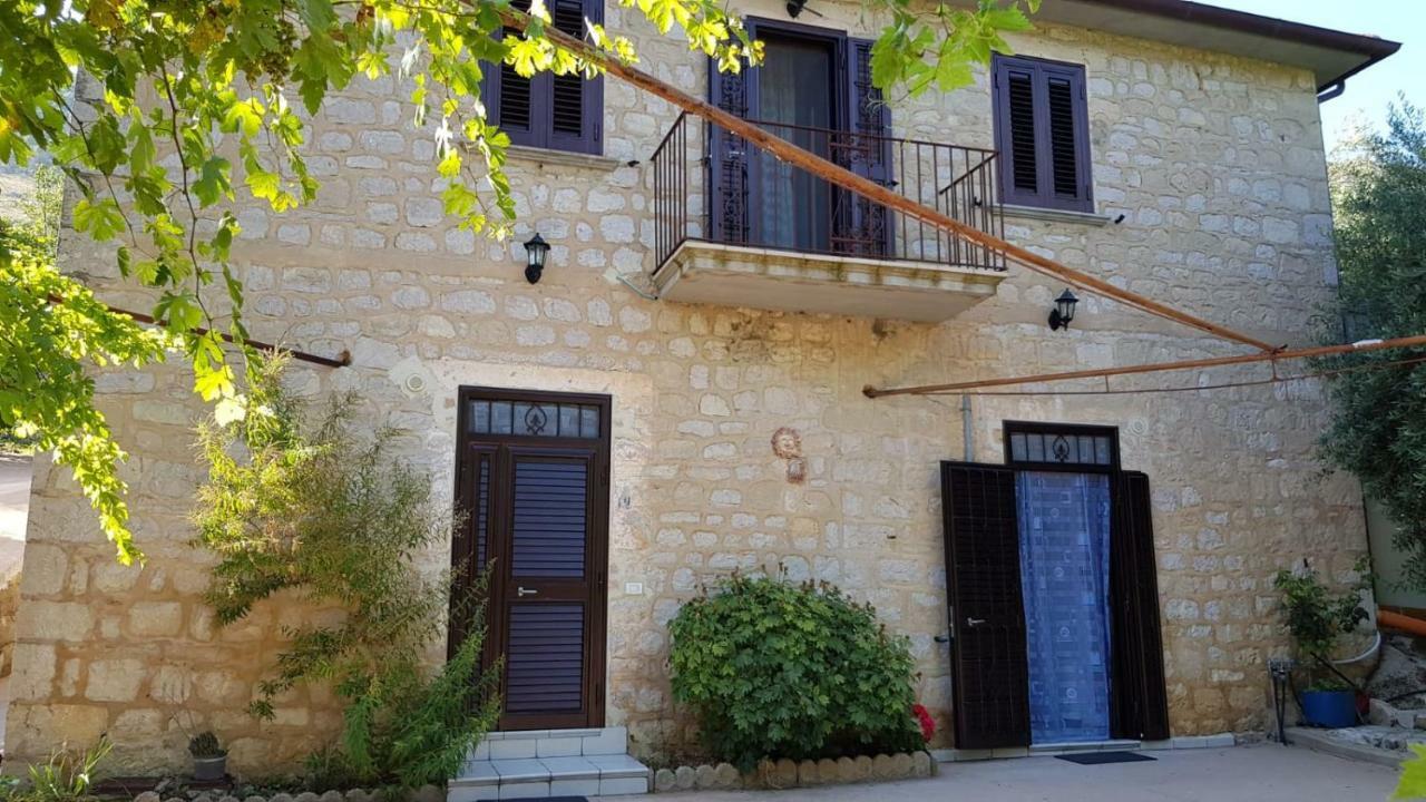 villa del maestro Lenola Esterno foto
